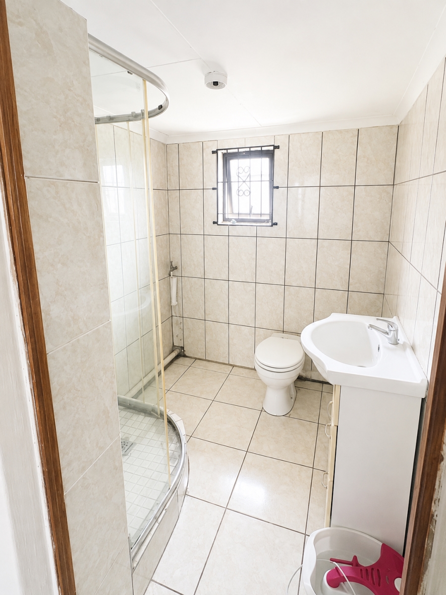 3 Bedroom Property for Sale in Scenery Park Eastern Cape